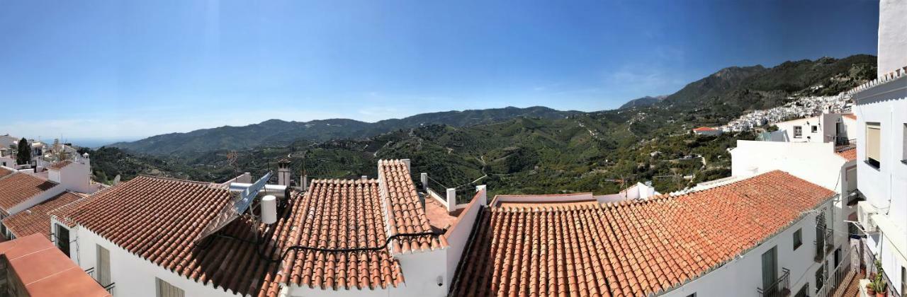 Leyre's House - Terrace & Sun